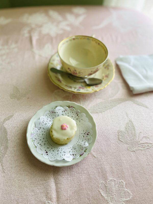 Petit Fours*