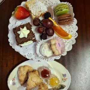 Mary, Queen of Sweets